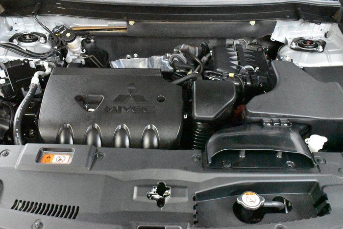2019 Mitsubishi Outlander LS