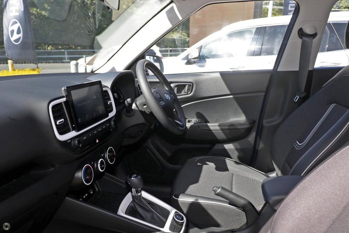 2025 Hyundai Venue Active