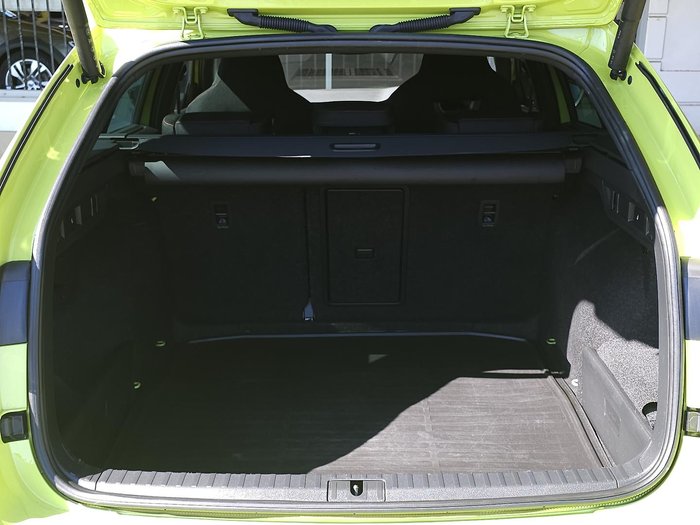 2023 SKODA Octavia RS NX MY24 Mamba Green