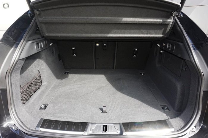 2024 Jaguar F-PACE P250 R-Dynamic SE