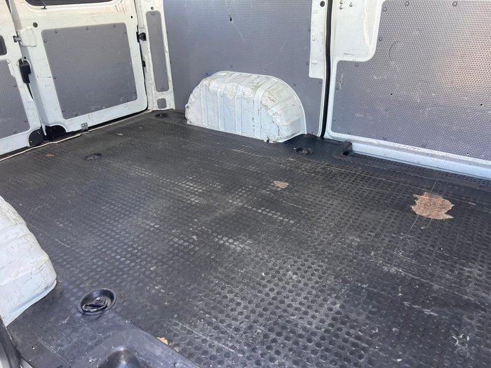 2022 LDV V80 Blanc White