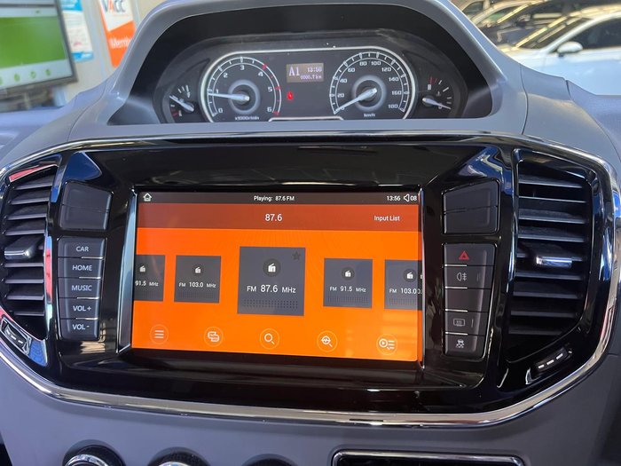 2022 LDV V80 Blanc White