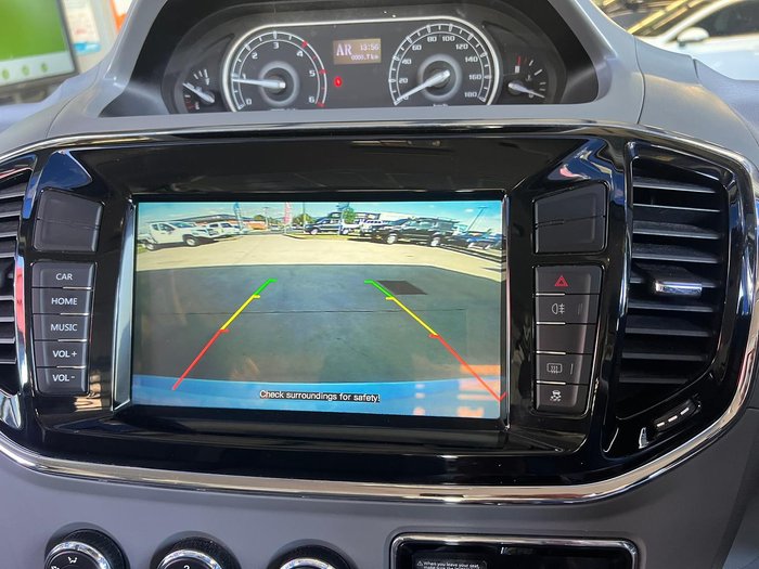 2022 LDV V80 Blanc White