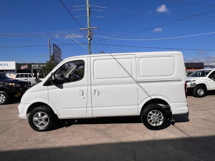 2022 LDV V80 Blanc White