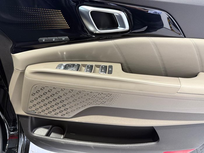 2024 Kia Carnival GT-Line HEV