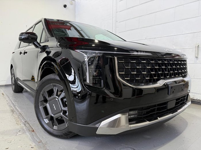 2024 Kia Carnival GT-Line HEV