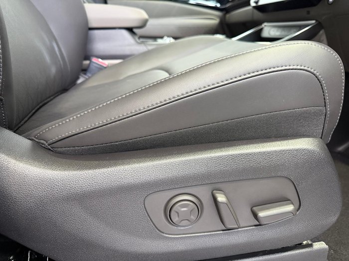 2024 Kia Carnival GT-Line HEV