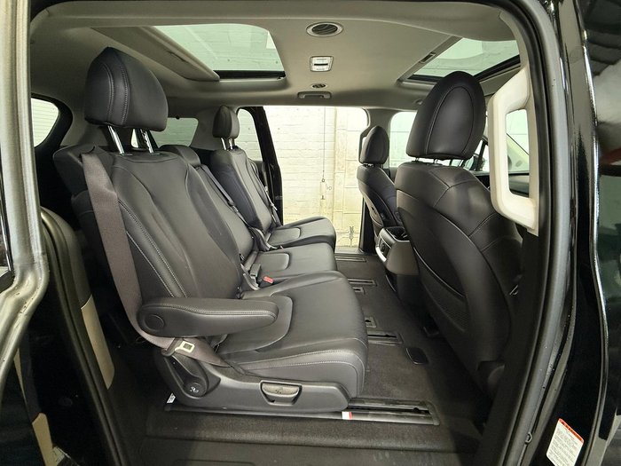 2024 Kia Carnival GT-Line HEV