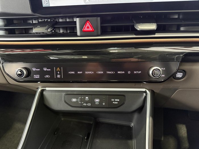 2024 Kia Carnival GT-Line HEV