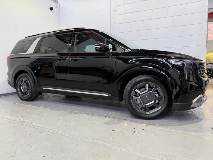 2024 Kia Carnival GT-Line HEV