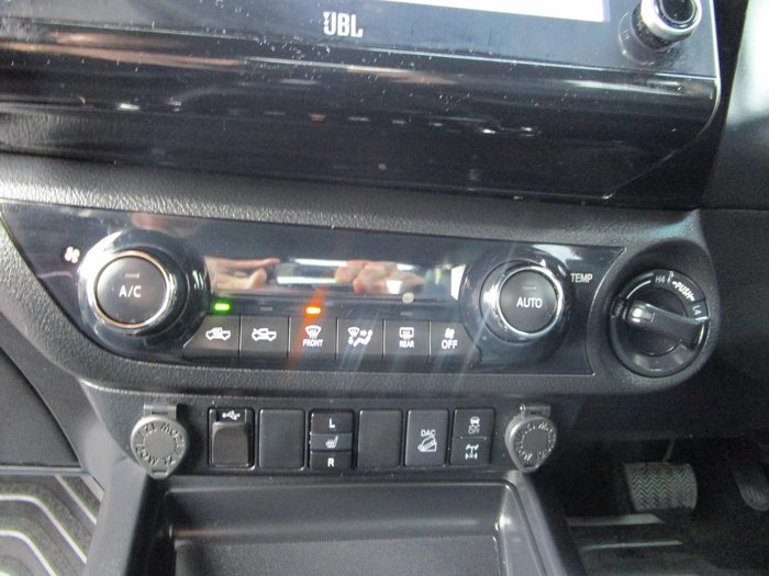 2020 Toyota Hilux Rugged X