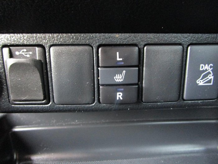 2020 Toyota Hilux Rugged X