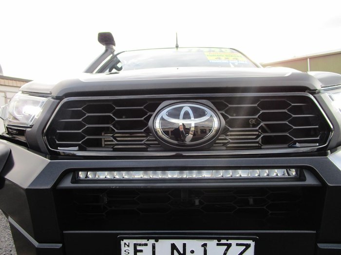 2020 Toyota Hilux Rugged X