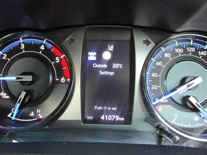 2020 Toyota Hilux Rugged X