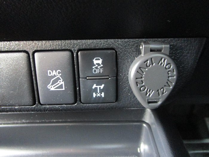 2020 Toyota Hilux Rugged X