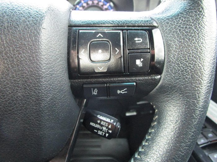 2020 Toyota Hilux Rugged X