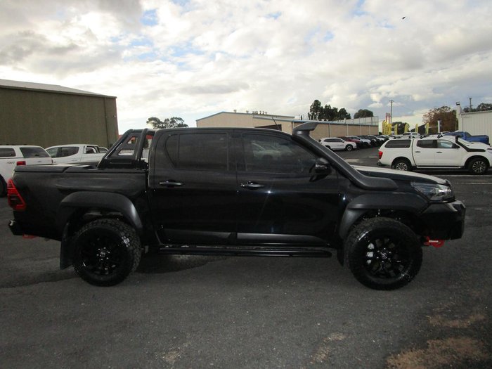 2020 Toyota Hilux Rugged X