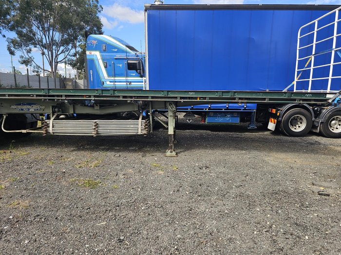 2005 Southern Cross 41 Foot Flat Deck Green