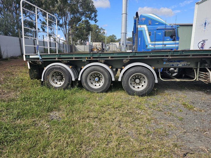 2005 Southern Cross 41 Foot Flat Deck Green