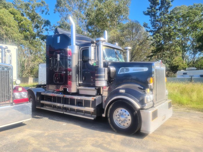 2018 Kenworth T909