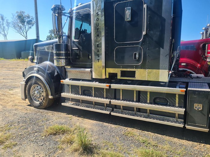 2018 Kenworth T909