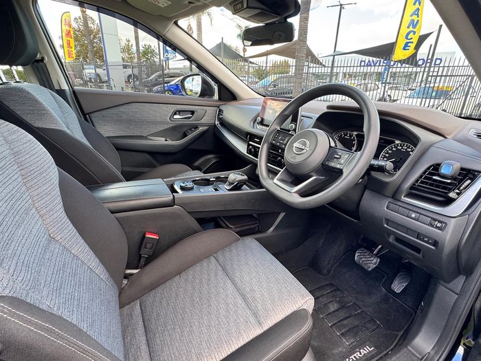2023 Nissan X-TRAIL ST