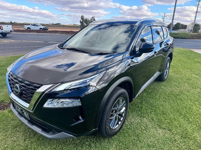 2023 Nissan X-TRAIL ST
