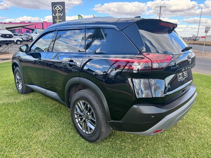 2023 Nissan X-TRAIL ST