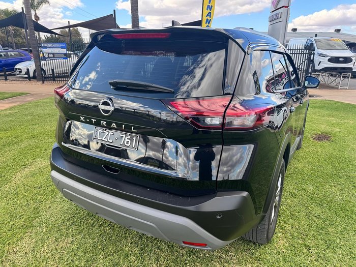2023 Nissan X-TRAIL ST