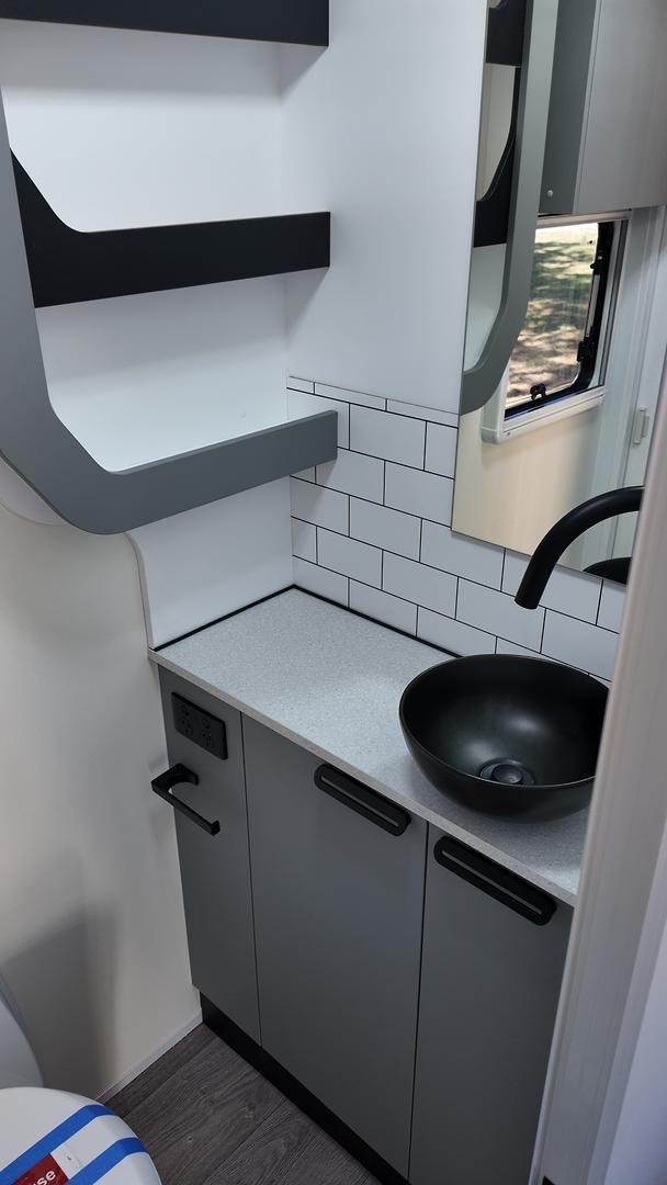 2025 Avida Bruny B 7042