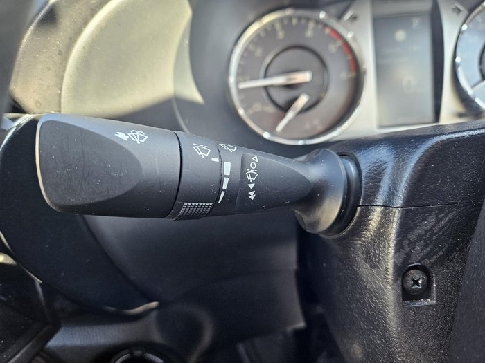 2022 Toyota Hilux SR