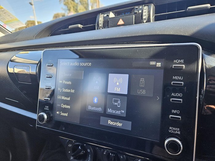 2022 Toyota Hilux SR