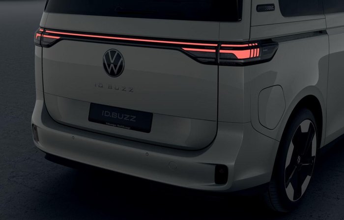 2025 Volkswagen ID. Buzz Pro BEV560