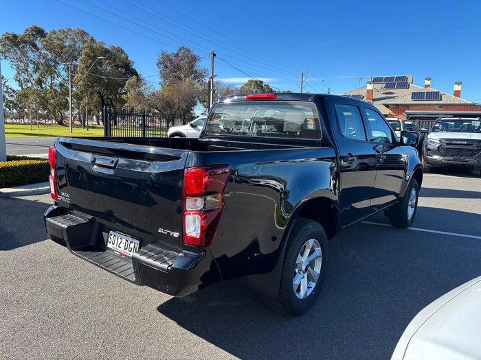 2024 Isuzu D-MAX LS-M