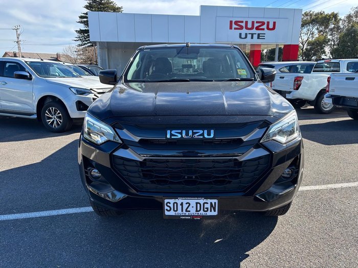 2024 Isuzu D-MAX LS-M