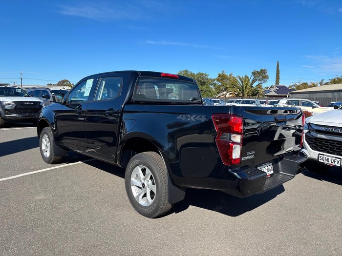 2024 Isuzu D-MAX LS-M