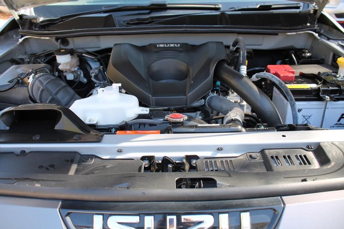 2024 Isuzu MU-X LS-T