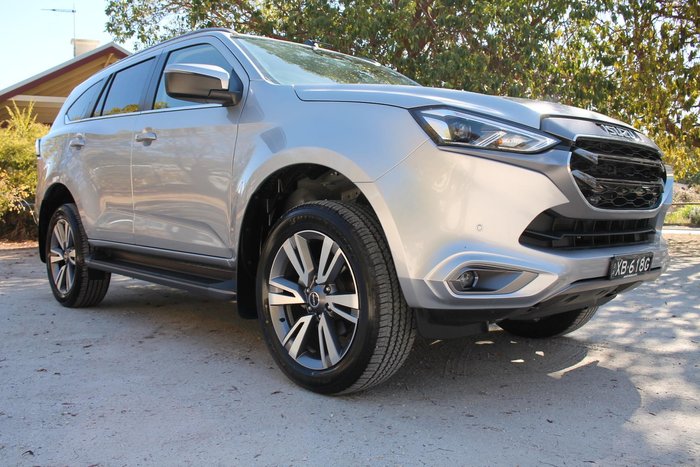 2024 Isuzu MU-X LS-T