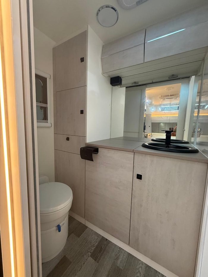 2025 X Series RV Signature 170