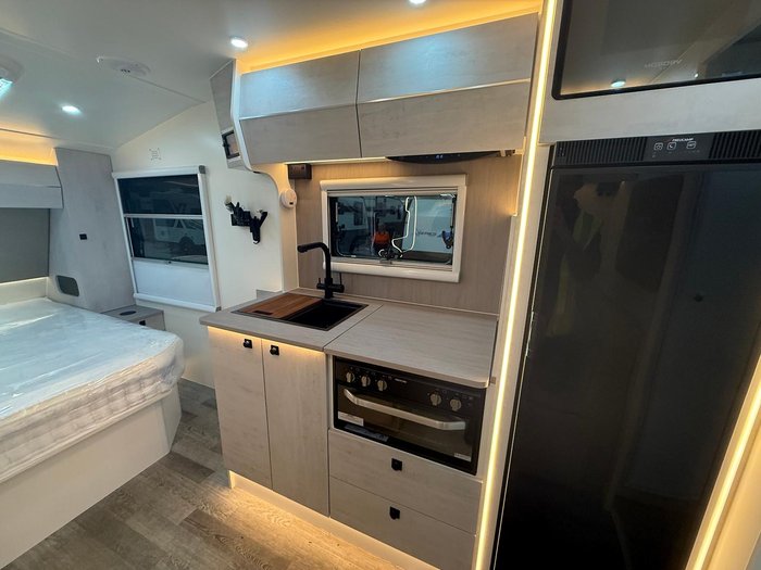 2025 X Series RV Signature 170