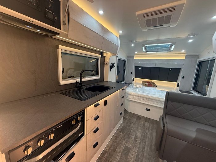 2025 X Series RV Signature 196