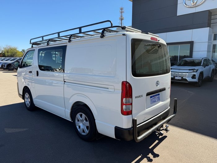 2019 Toyota HIACE LWB
