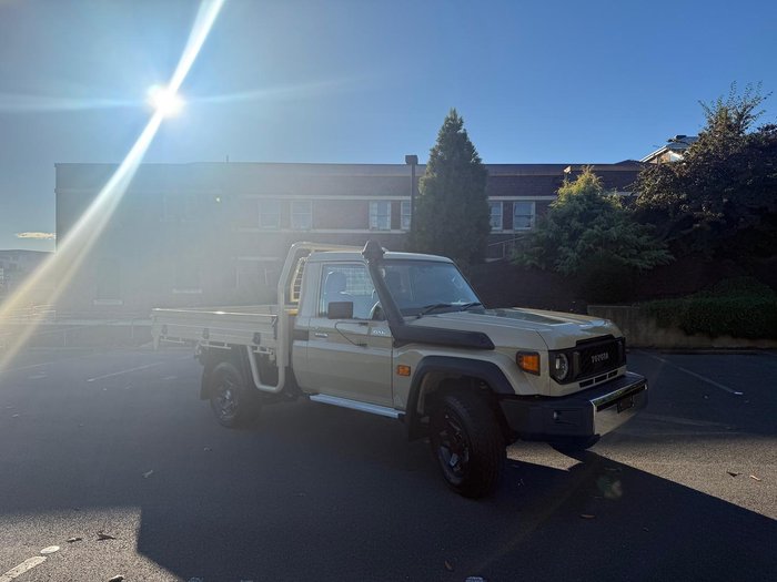 2025 Toyota Landcruiser GXL