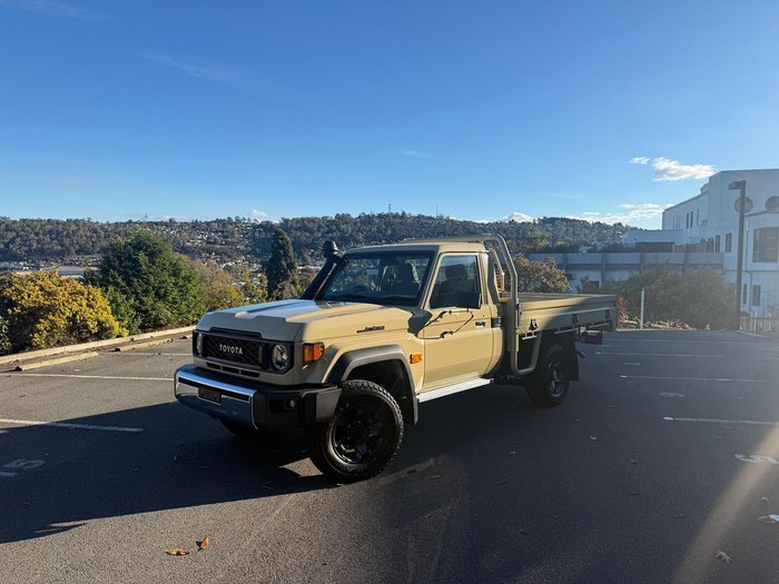 2025 Toyota Landcruiser GXL
