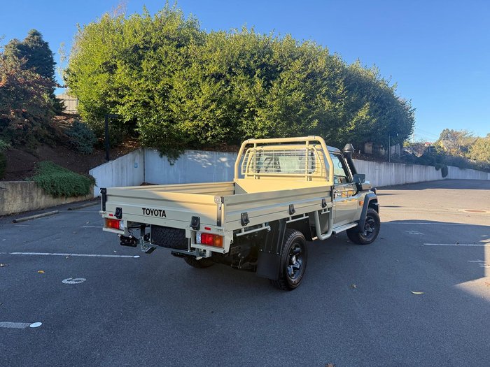 2025 Toyota Landcruiser GXL