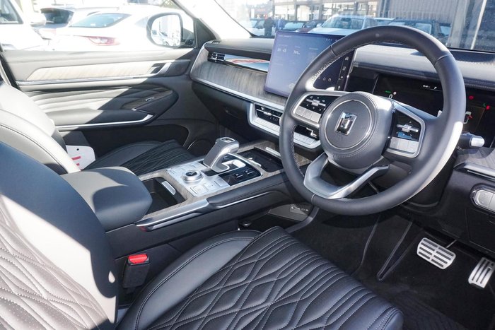 2024 GWM Tank 500 Lux Hybrid