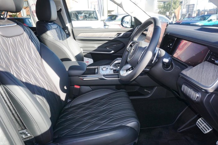 2024 GWM Tank 500 Lux Hybrid