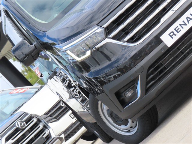 2025 Renault Trafic Premium