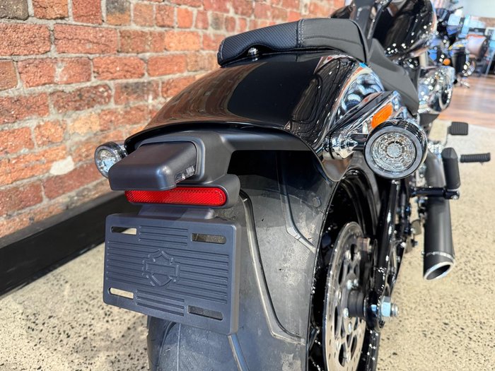 2025 Harley-Davidson Breakout 117 (FXBR) Softail Black