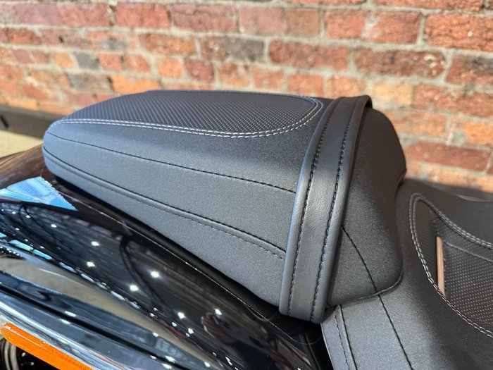 2025 Harley-Davidson Breakout 117 (FXBR) Softail Black